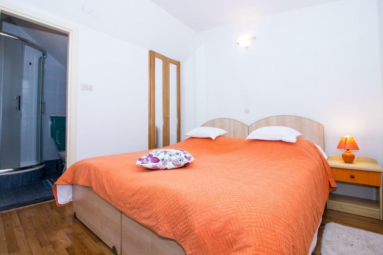 Apartments Kuca Mala Split Exterior photo